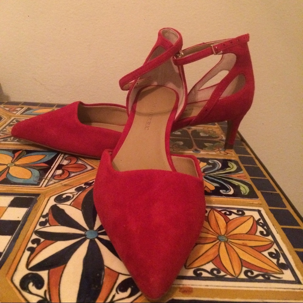 Banana Republic shoes